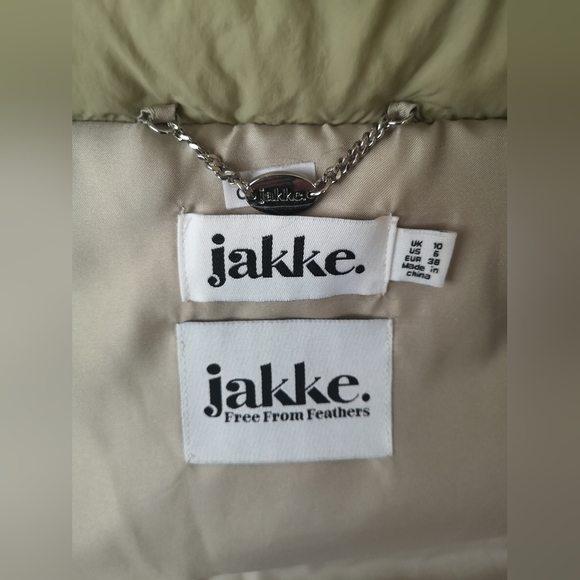 Puffer jacket - Picture 6 of 9